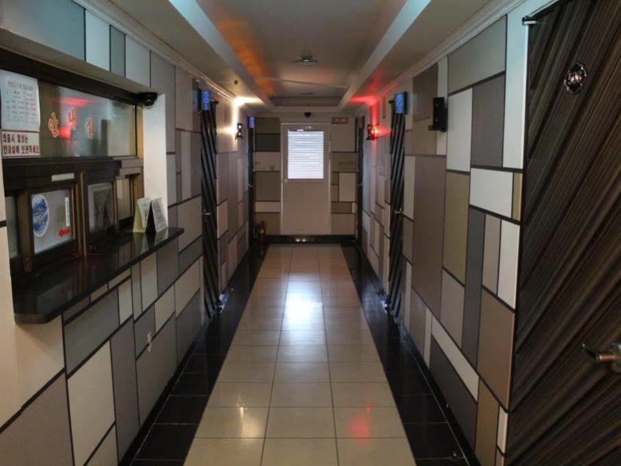 Venus Motel Ilsan Ni Exterior foto
